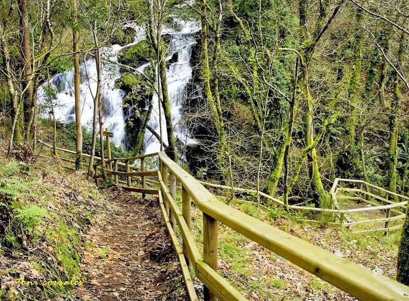 Apartamentos Gallaecia Val do Dubra Esterno foto